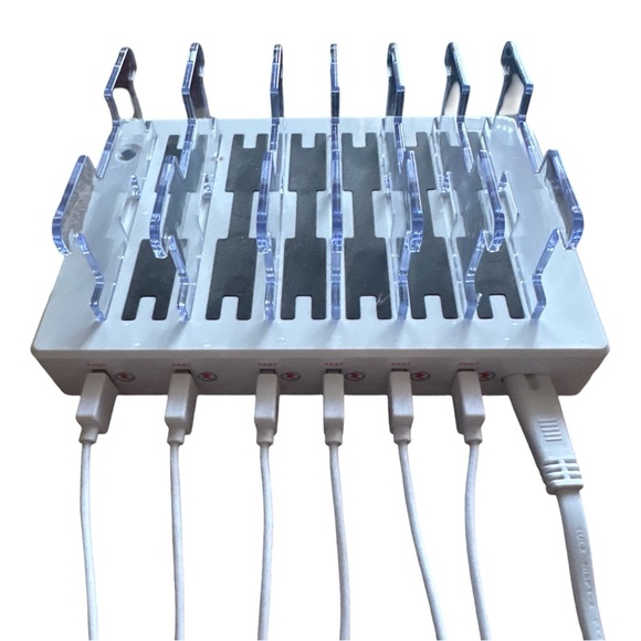 Fast|Small| Charging Staton| Organizer| 6 Devices| 6 USB Ports | Like New - Picture 3 of 9